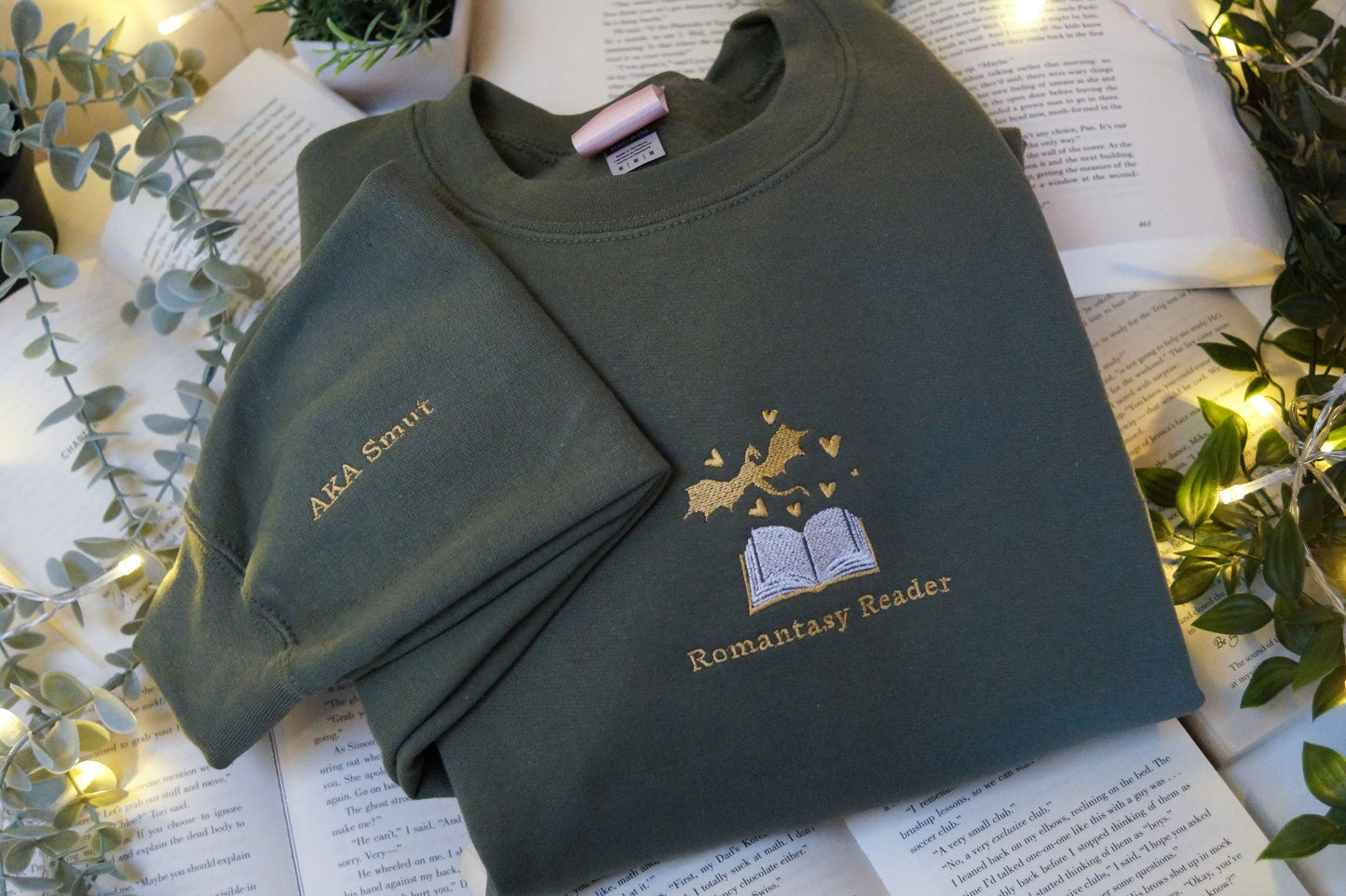 Romantasy Reader (AKA Smut) Crewneck Jumper