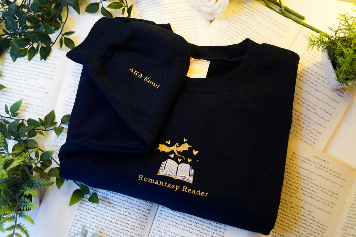 Romantasy Reader (AKA Smut) Crewneck Jumper