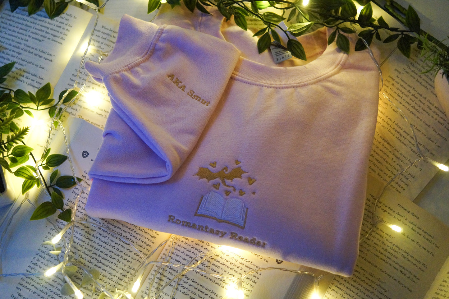 Romantasy Reader (AKA Smut) Crewneck Jumper