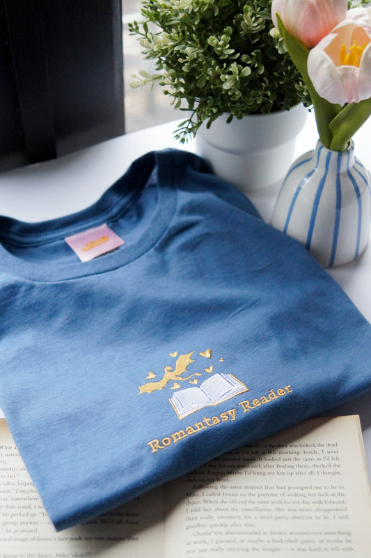 Romantasy Reader T-Shirt