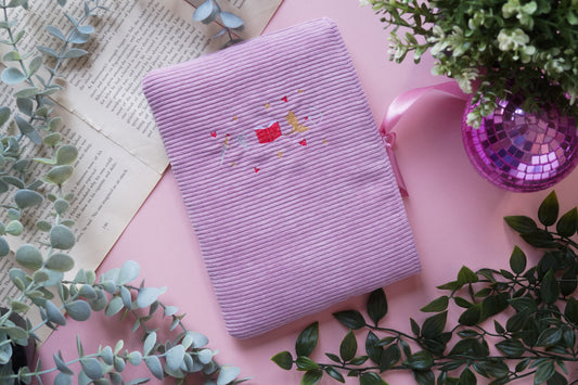 Romantasy Icons Kindle Sleeve