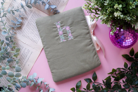 Customisable Floral Initial Kindle Sleeve